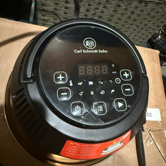 8 in one air fryer lid for instant pot machines great condition! - Picture 3 of 5